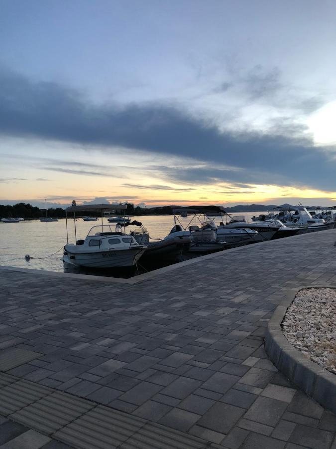 Appartement Vila Fajen Sukošan Esterno foto