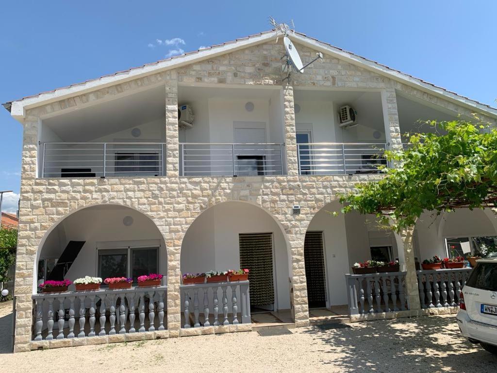 Appartement Vila Fajen Sukošan Esterno foto